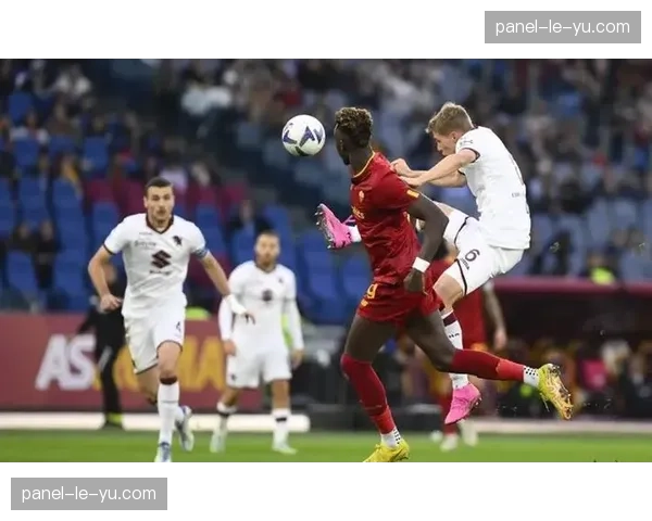 伤病潮影响:萨索洛多达6名主力伤疑,对阵拉齐奥排兵布阵捉襟见肘。