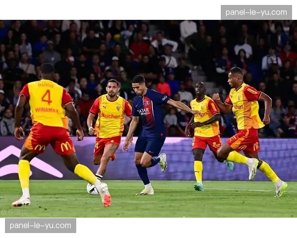 姆巴佩梅开二度，巴黎圣日耳曼3-1马赛夺赛季双冠点